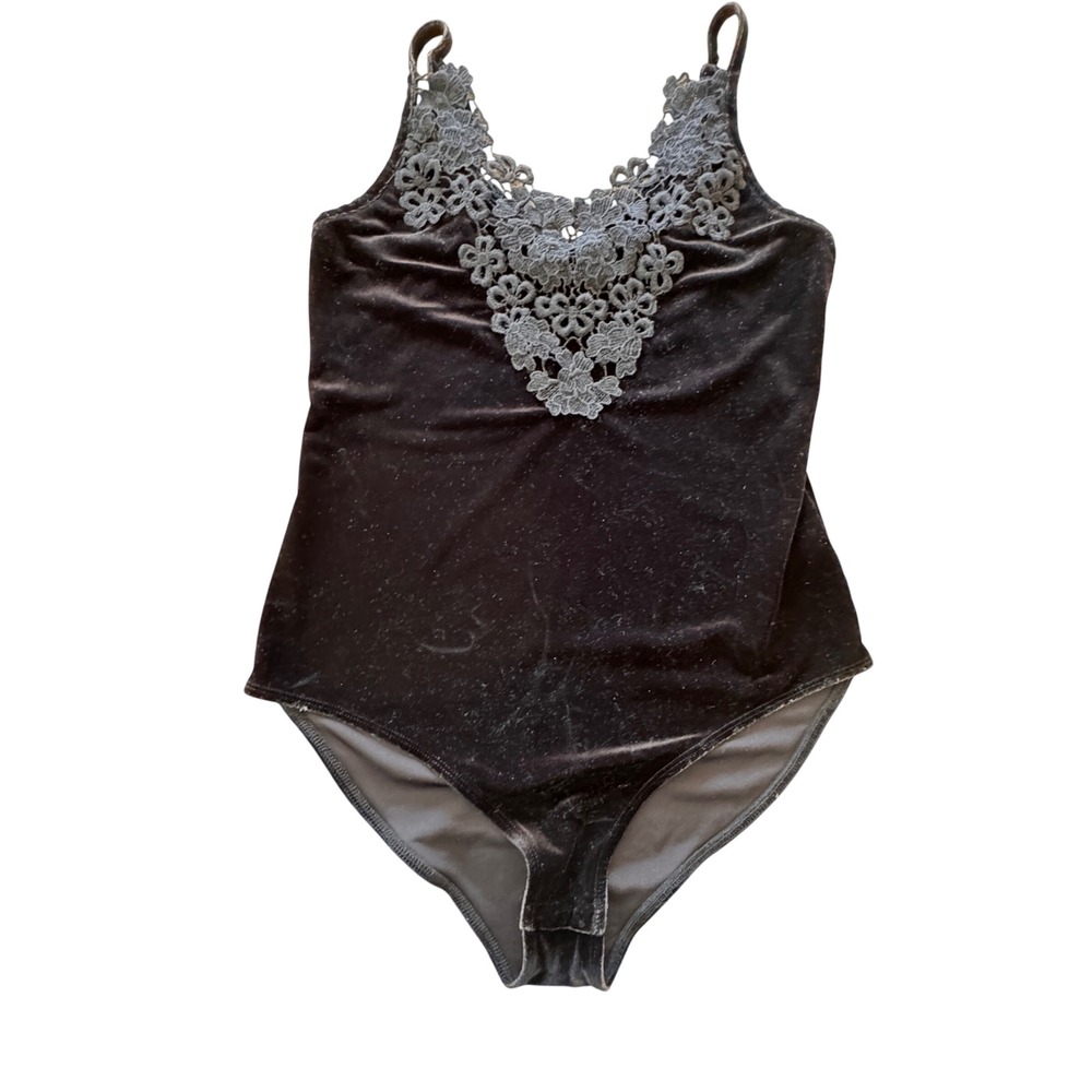 Xhilaration Velvet Lace Trim Bodysuit Women Small Black Stretch Whimsigoth Dark